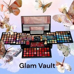 Glamvault Vibrant Eyeshadow Palette with Bold Colors